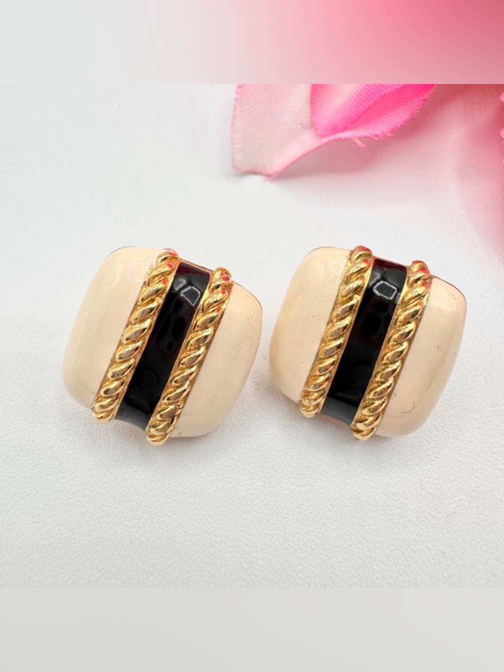 Vintage Monet Rope Trim Preppy Earrings Cream Black Enamel Gold Tone 90s Signed